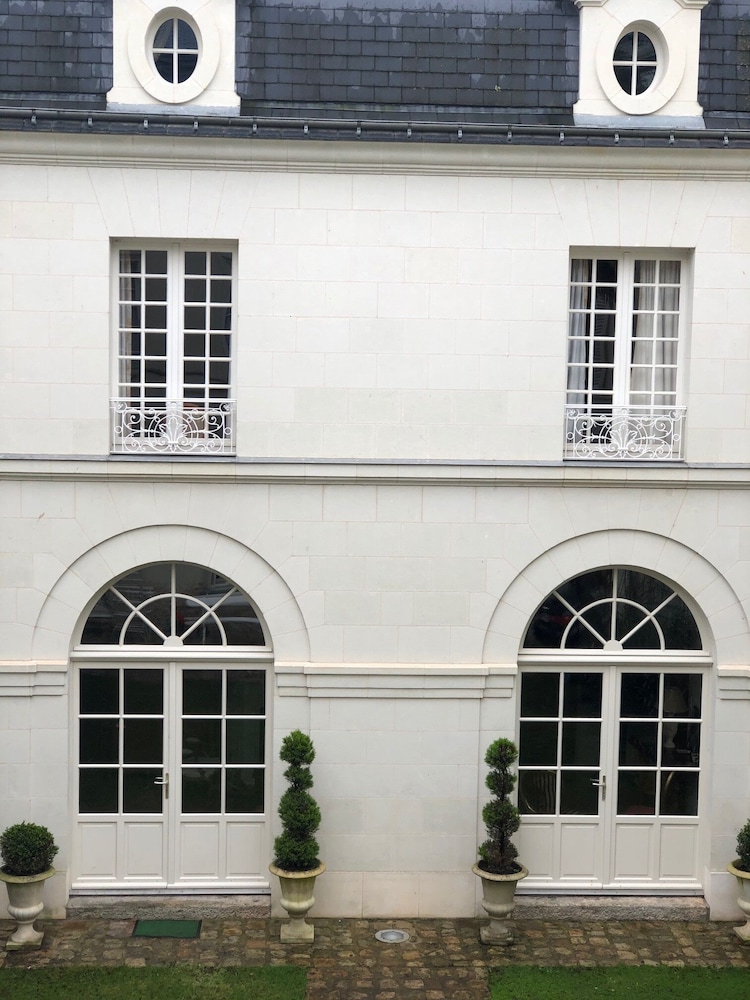 Kyriad Saumur Centre 3/42