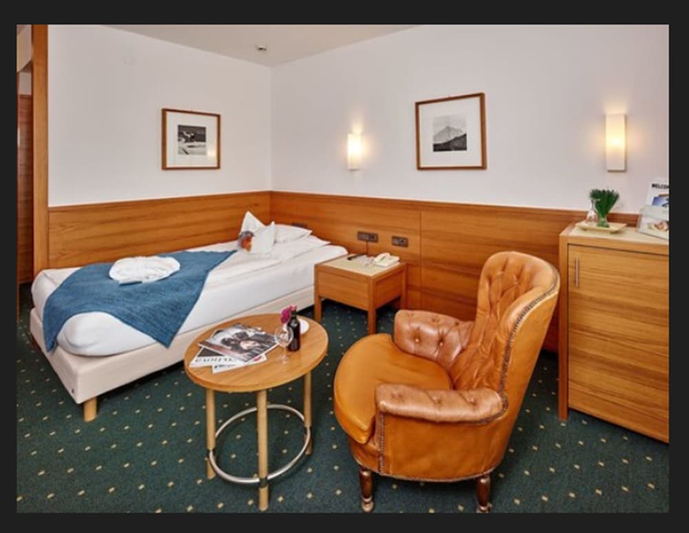 Sporthotel Igls 66/78