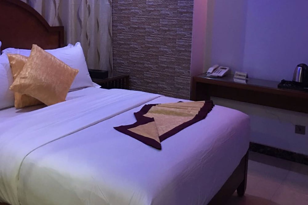 Zimbo Golden Hotel 14/37