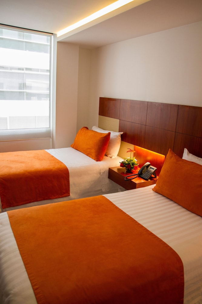 Finlandia Hotel 7/40
