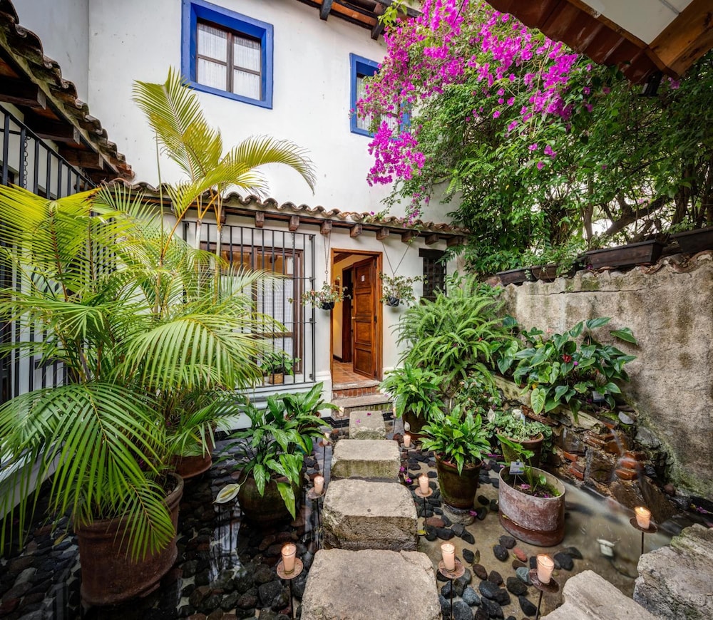 Casa Encantada 49/59