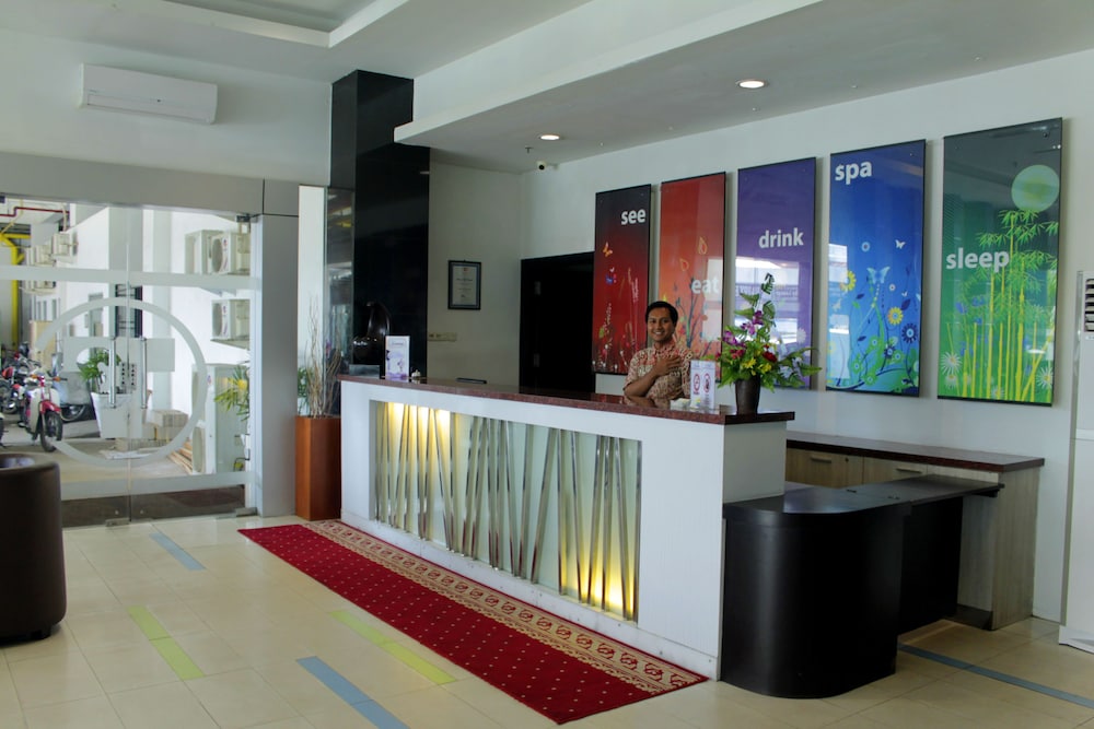 Transera Hotel Pontianak 7/36