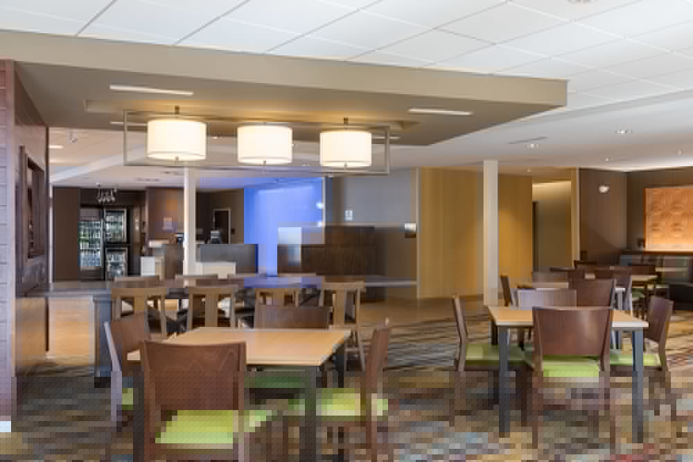 Fairfield Inn & Suites by Marriott Indianapolis Fishers 32/44