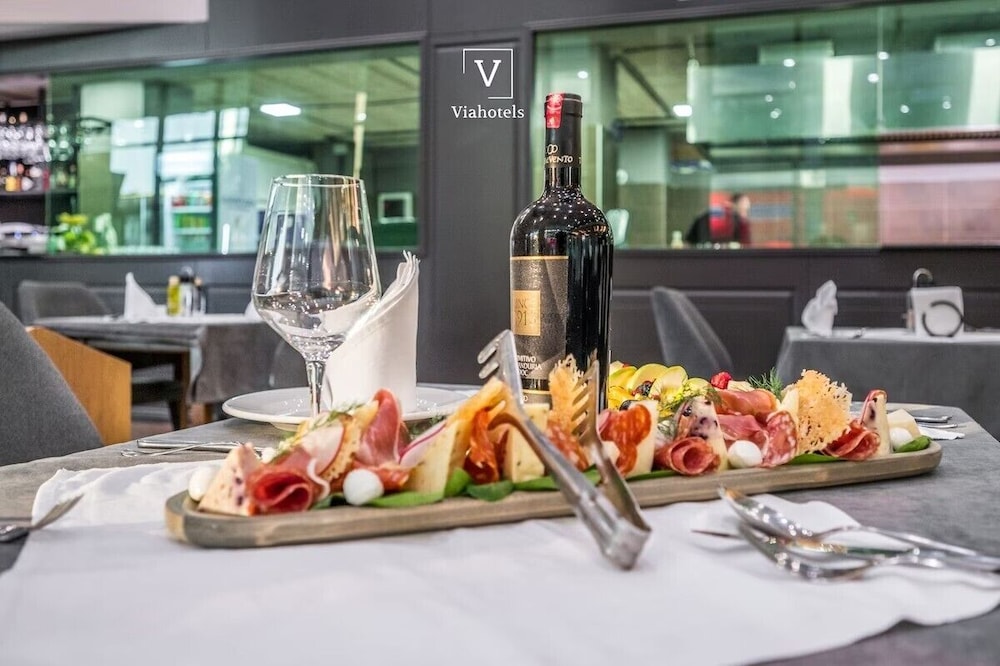 VH Broadway Tirana Hotel 36/50