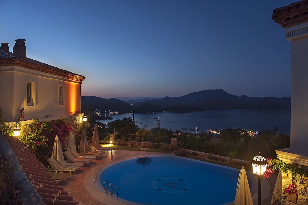Swan Lake Boutique Hotel - Adults Only 34/67
