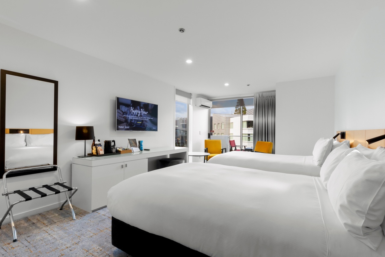 2 Bedrooms, Split, Suite, King Bed