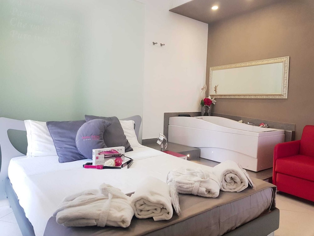 Hotel Nunu 12/50