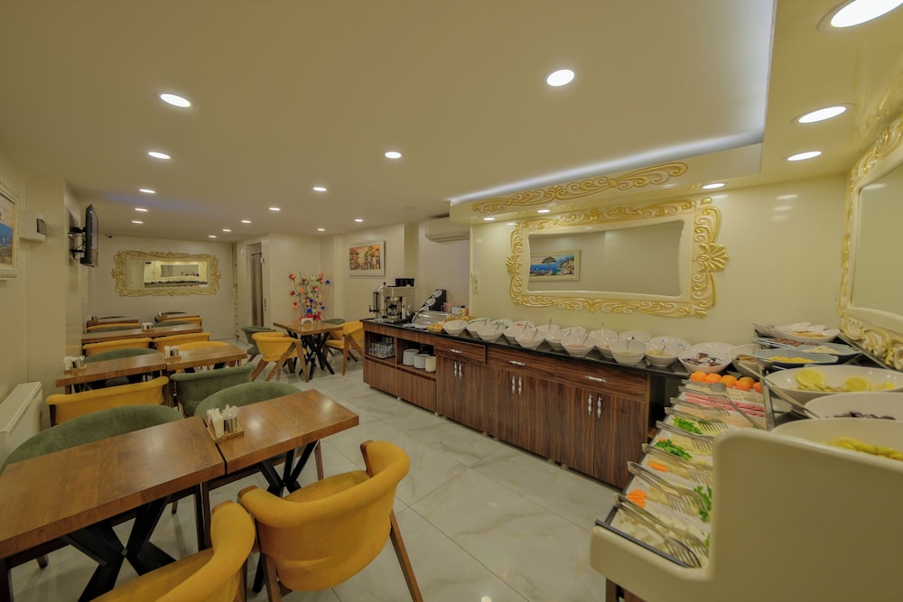 Grand Kavi Hotel 32/50