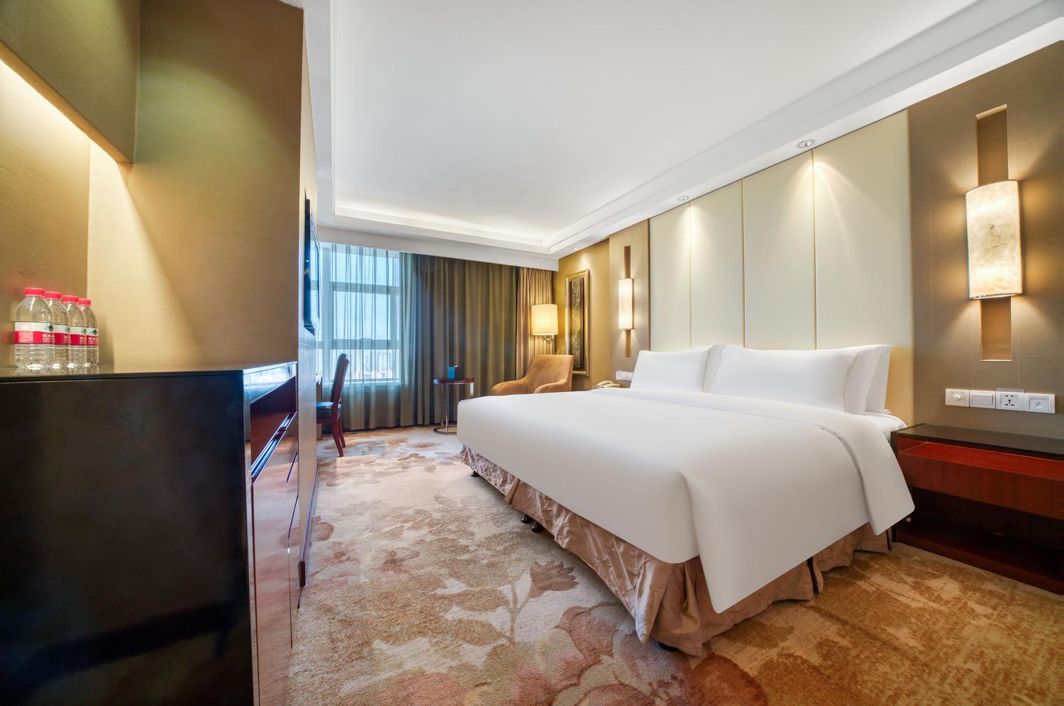 Special, King Bed, Queen Bed