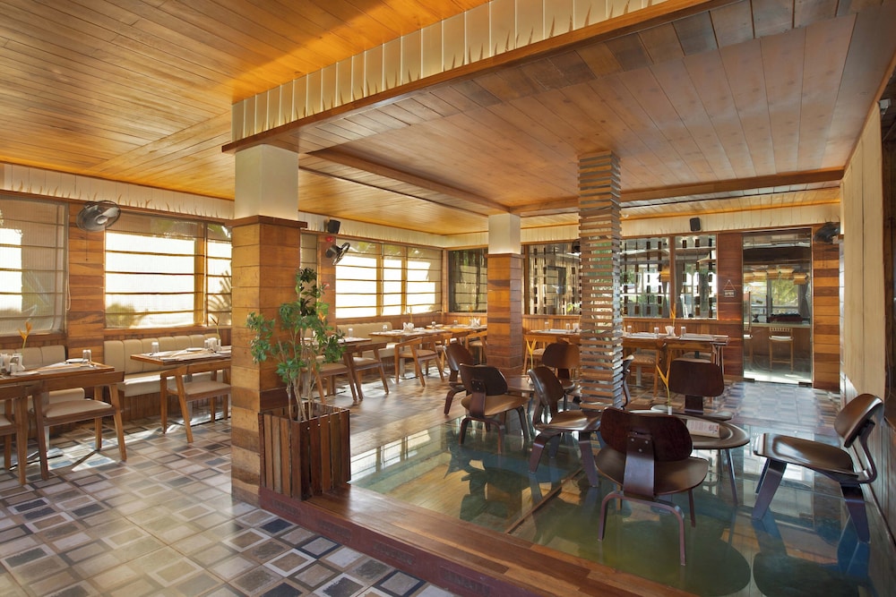 Coral Reef Resort 33/50