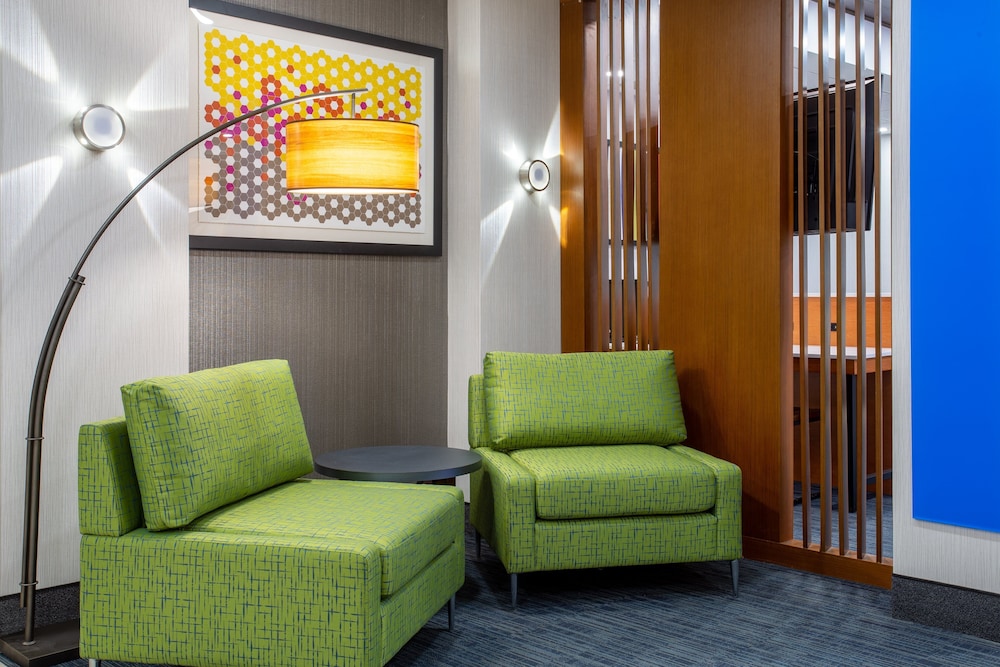 Holiday Inn Express Hotel And Suites Fort Wayne 36/57
