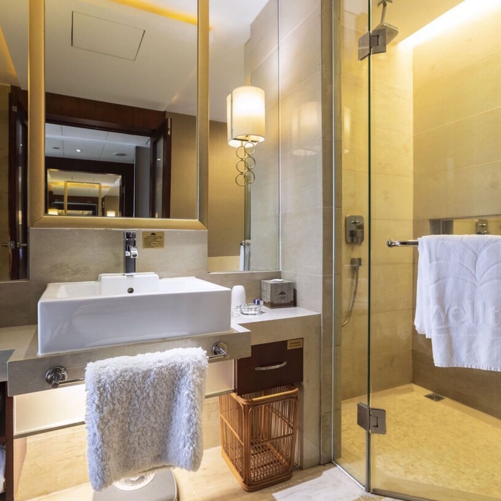 Wellton International Hotel 49/50