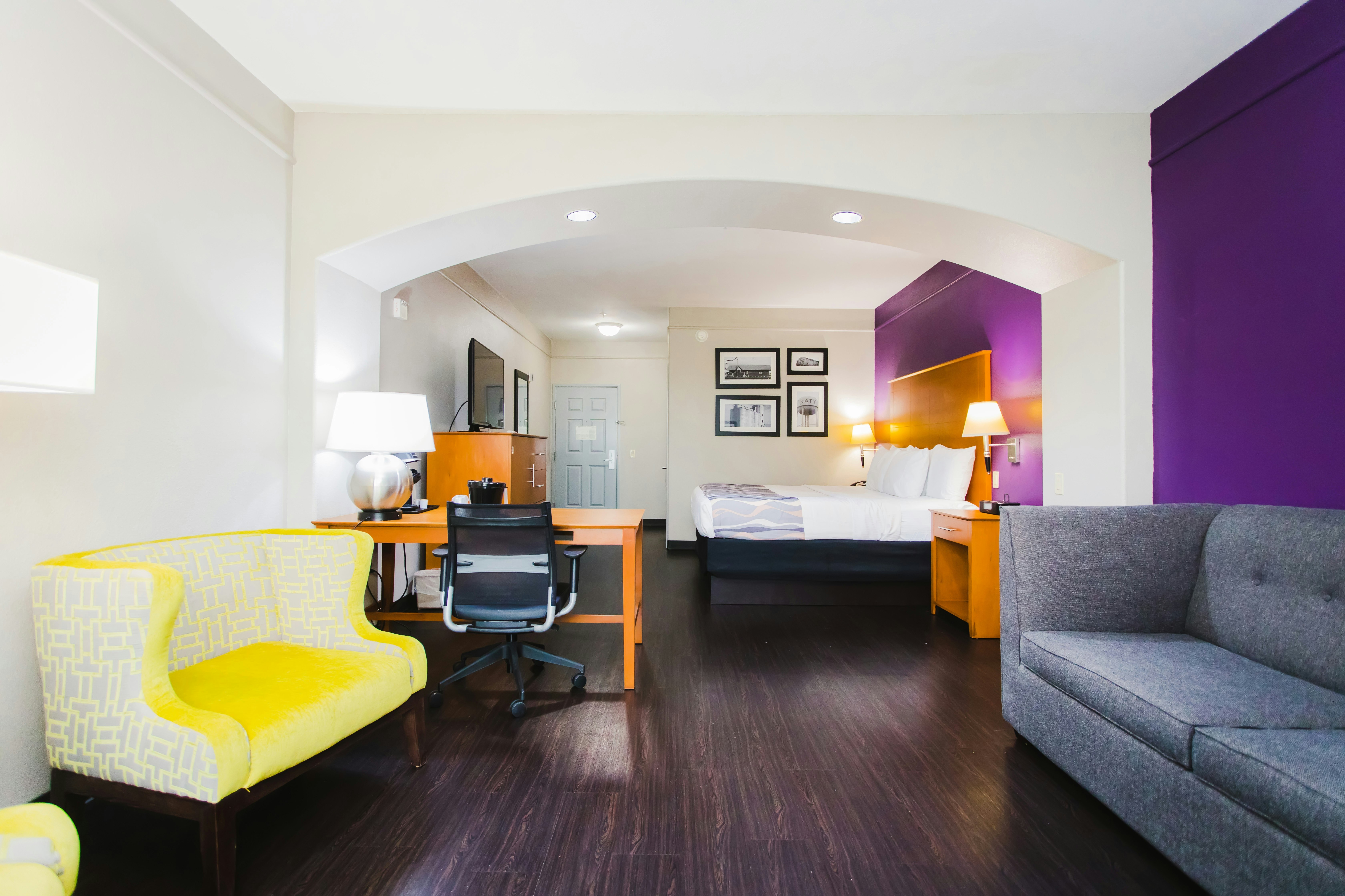 Palacio Royale Inn Signature 27/45