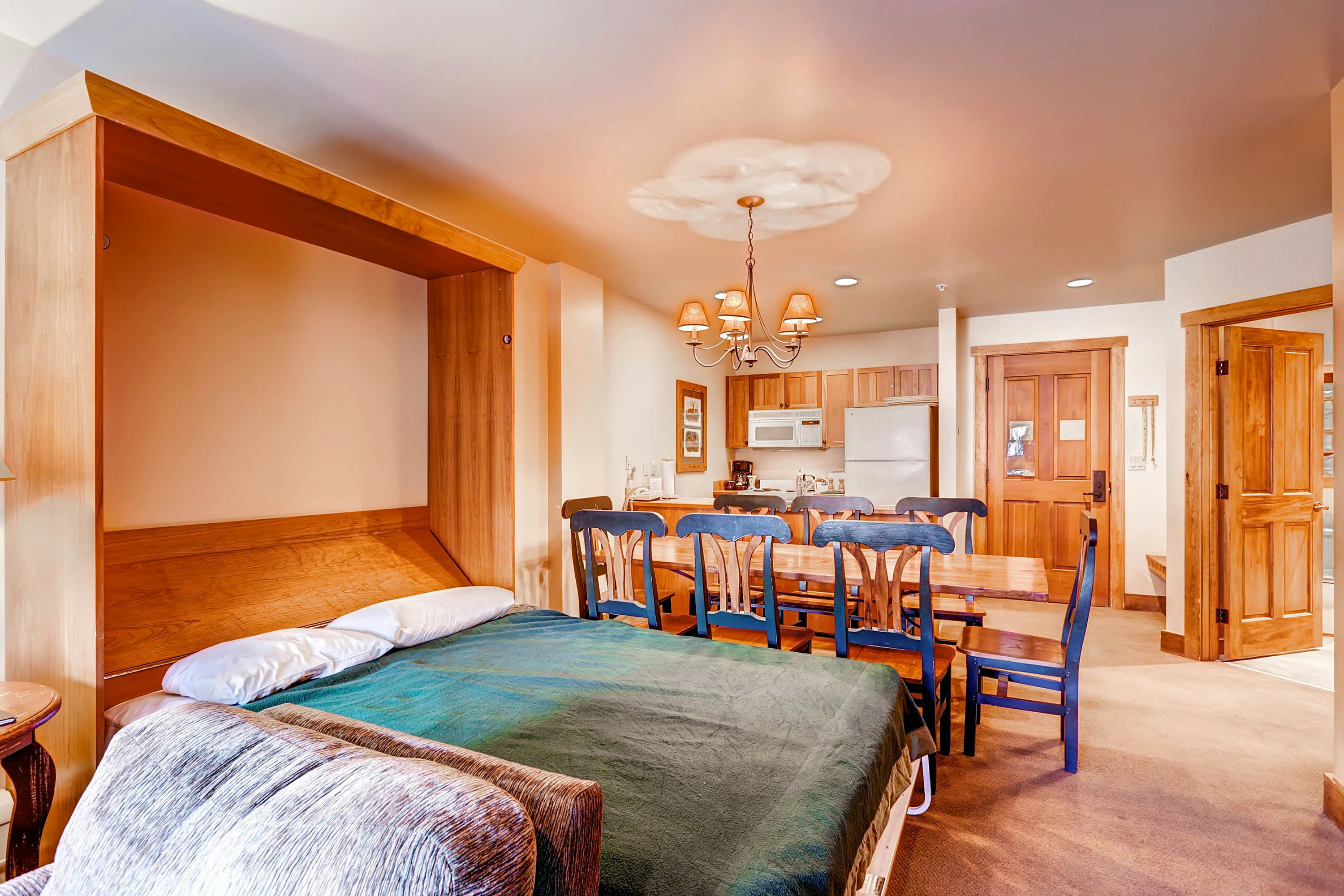 RedHawk Lodge and Townhomes by Keystone Resort 24/50