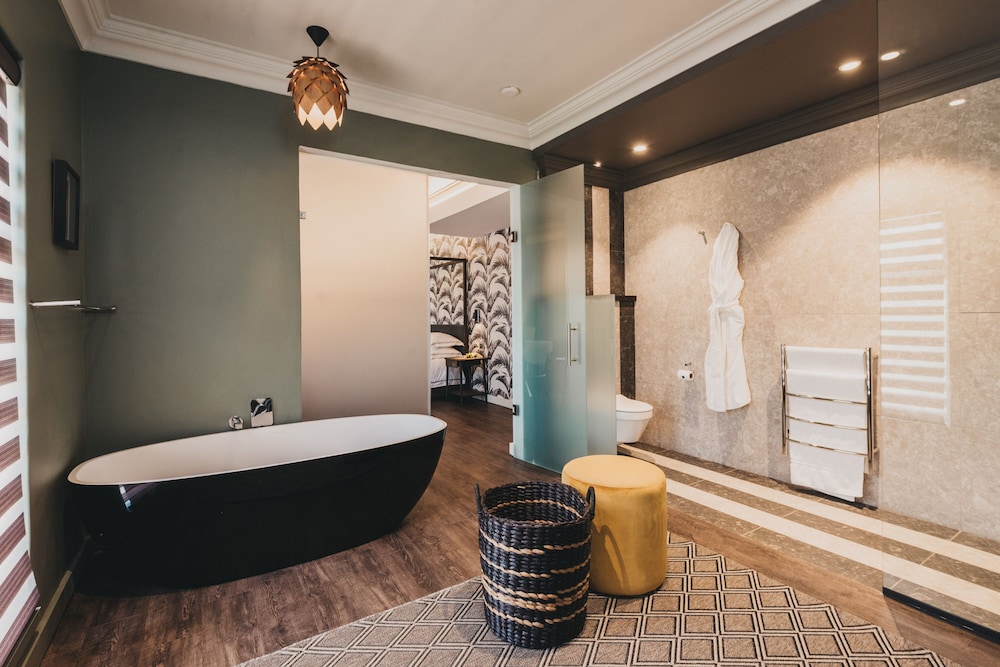 The Feather Hill Boutique Hotel 5/29