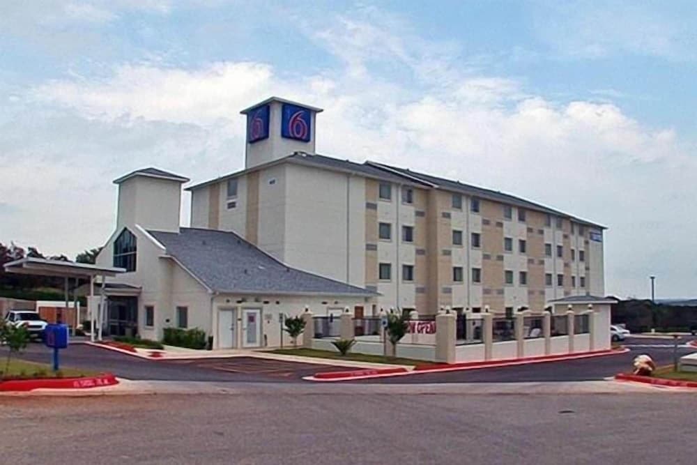 Motel6 Marble Falls, TX in MARBLE FALLS - TX