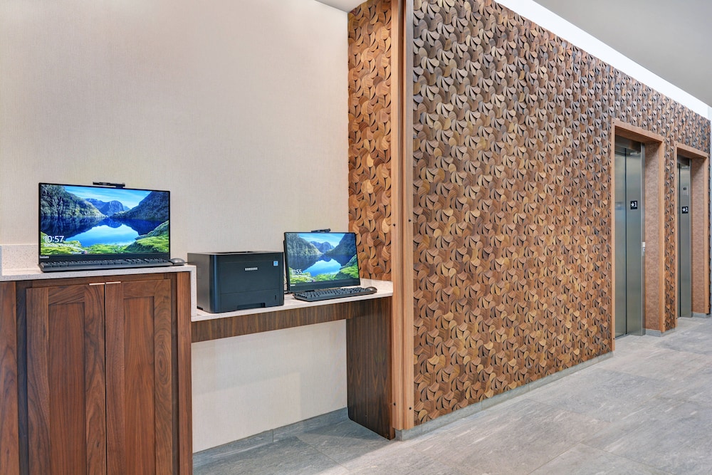 Fairfield Inn & Suites By Marriott Houston Nasa/Webster 10/43