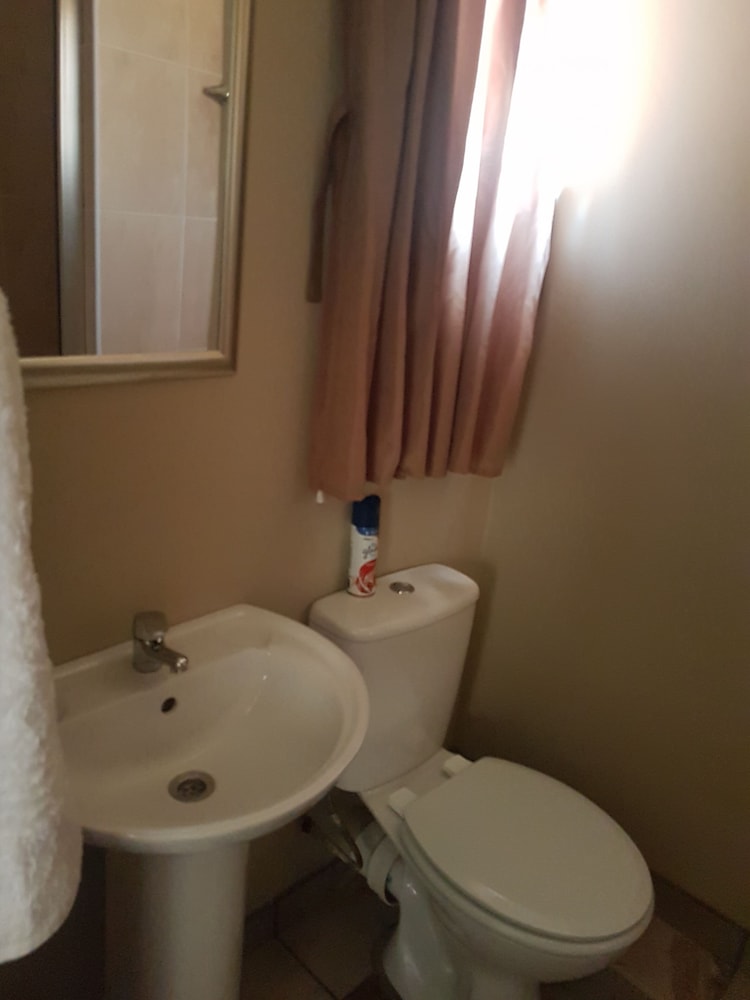 Mc Kala Guest House 43/44