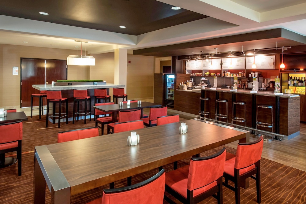 Courtyard By Marriott Lakeland 32/50