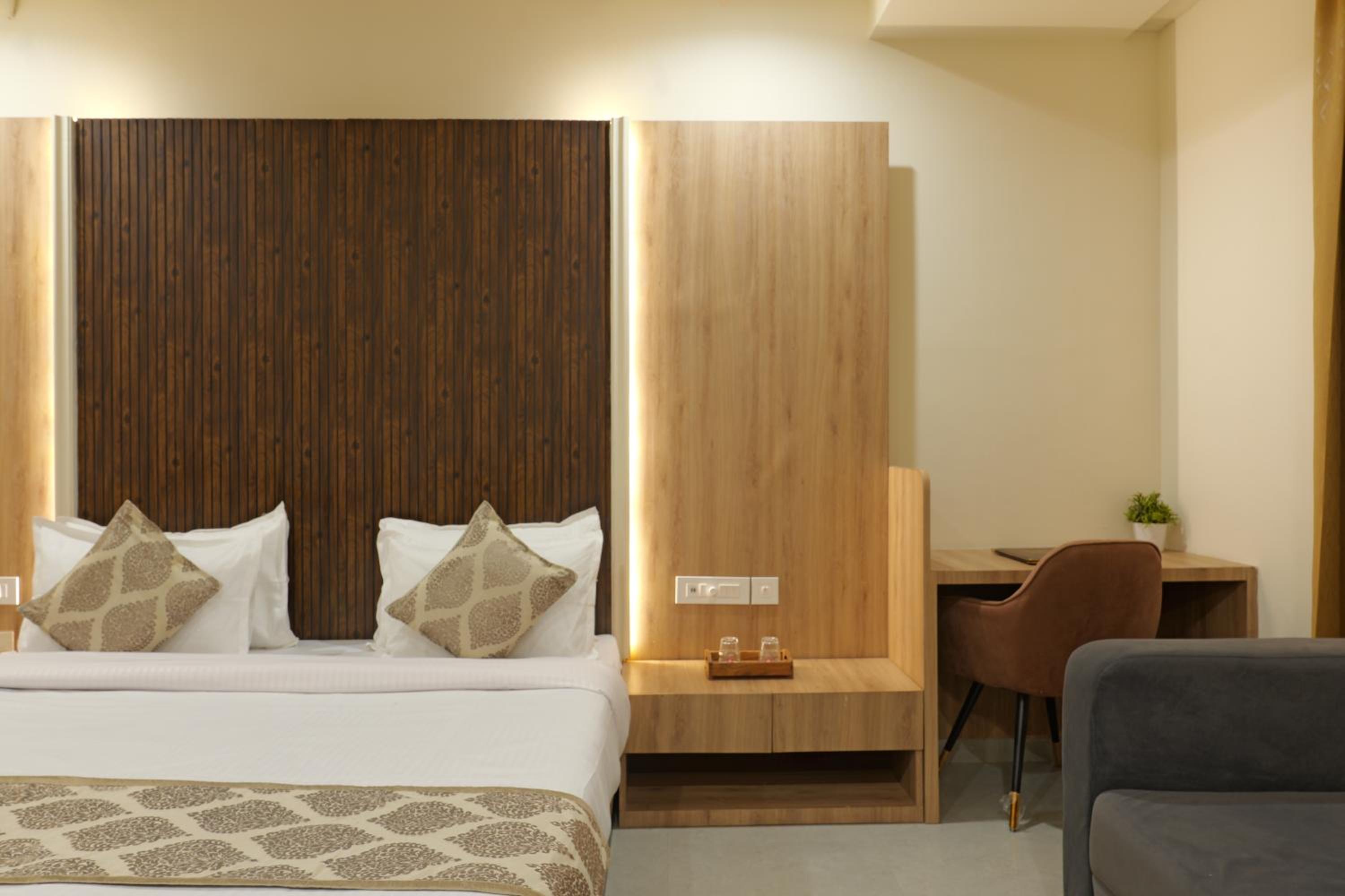 OYO Rooms Bani Park Bhrigu Marg 19/54