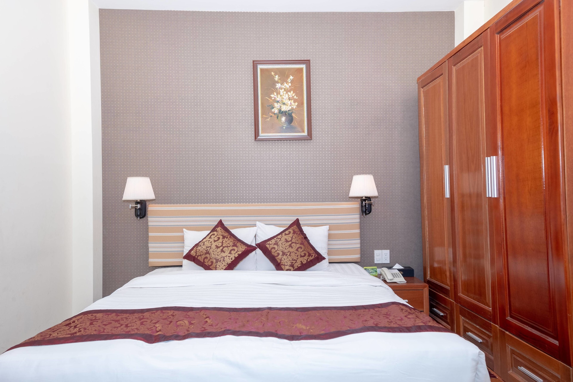SUPERIOR, DOUBLE BED