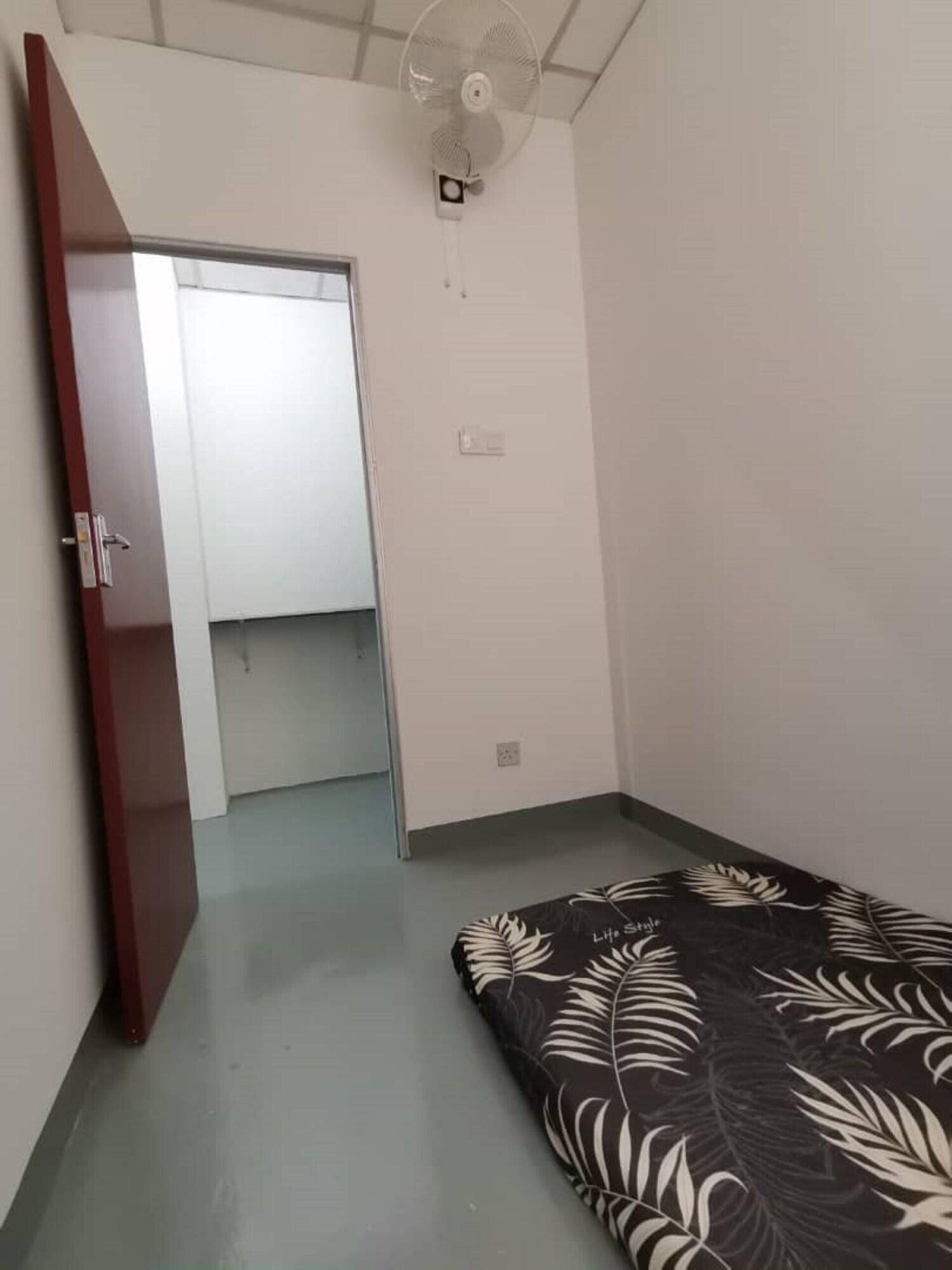 Hotel O Sri Rampai Metro Hostel 26/43