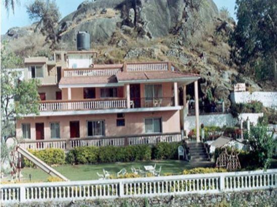 HOTEL LAKE PALACE 3/19