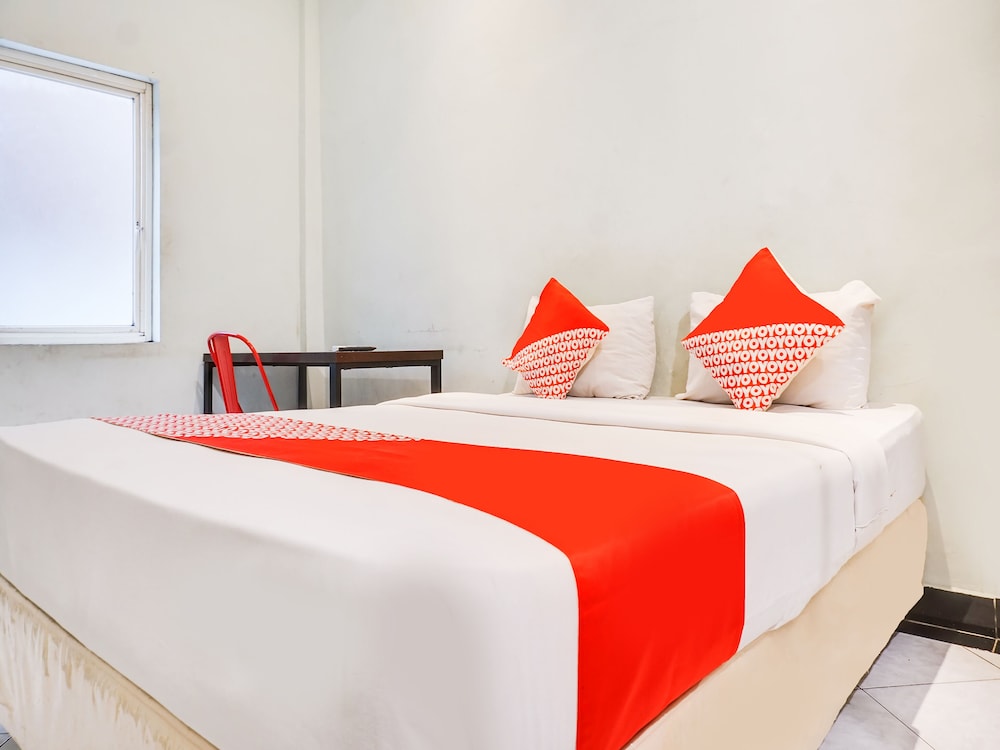 Hotel O Makassar near Mall Panakukkang formerly Sayang Home Stay 16/29