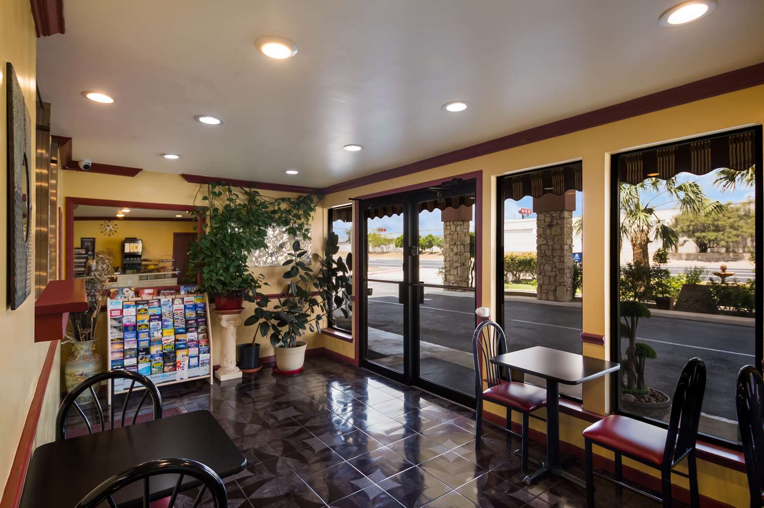 Americas Best Value Inn Buda Austin S 24/37