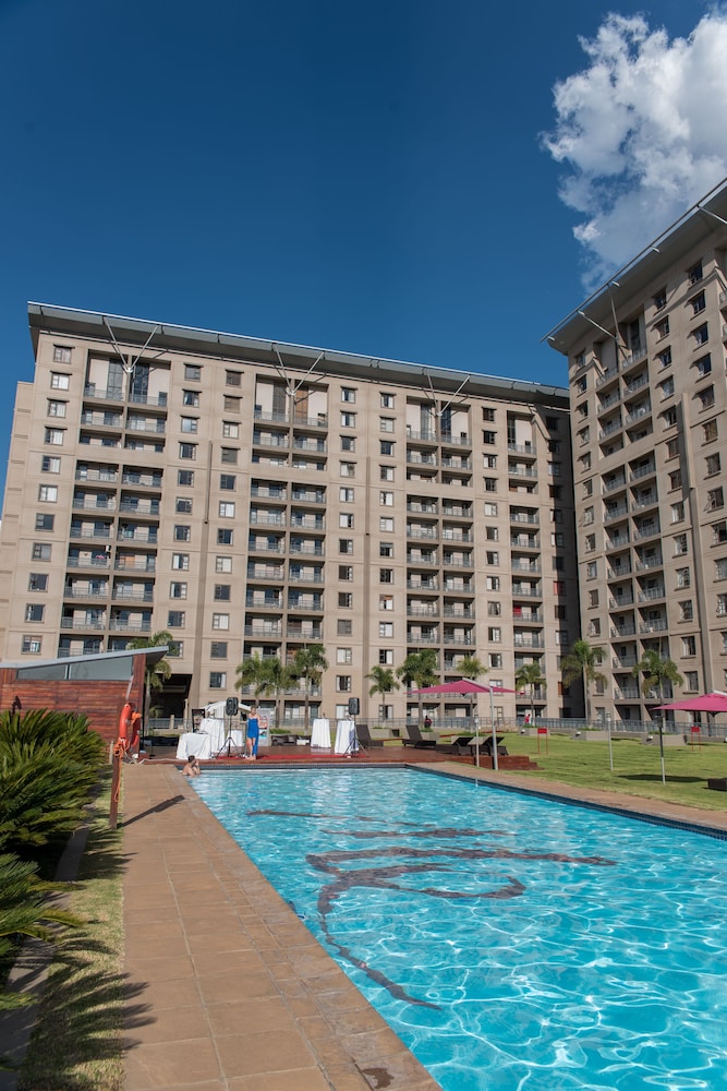 Westpoint Executive Suites - Apartments 11/70