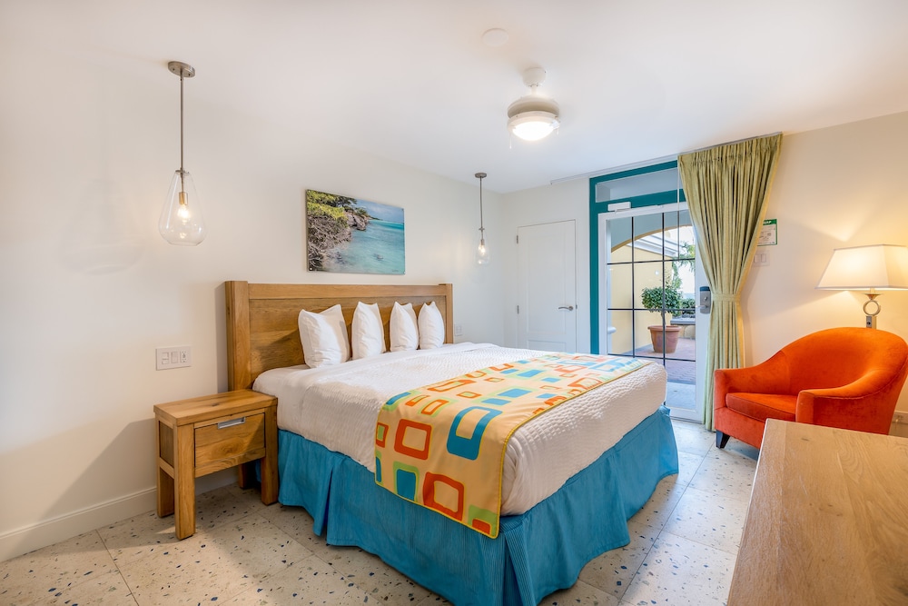 Amsterdam Manor Beach Resort 24/72