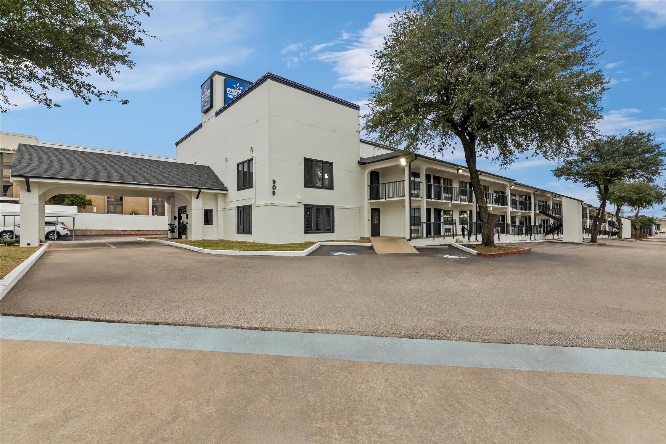Americas Best Value Inn Austin University 25/32