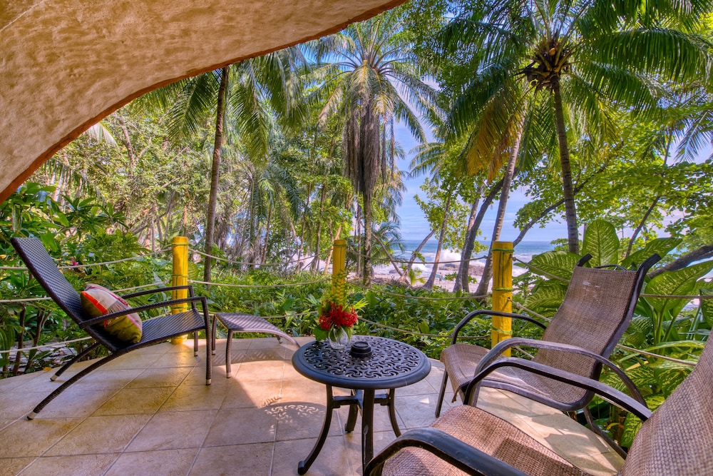 Ylang Ylang Beach Resort 67/78
