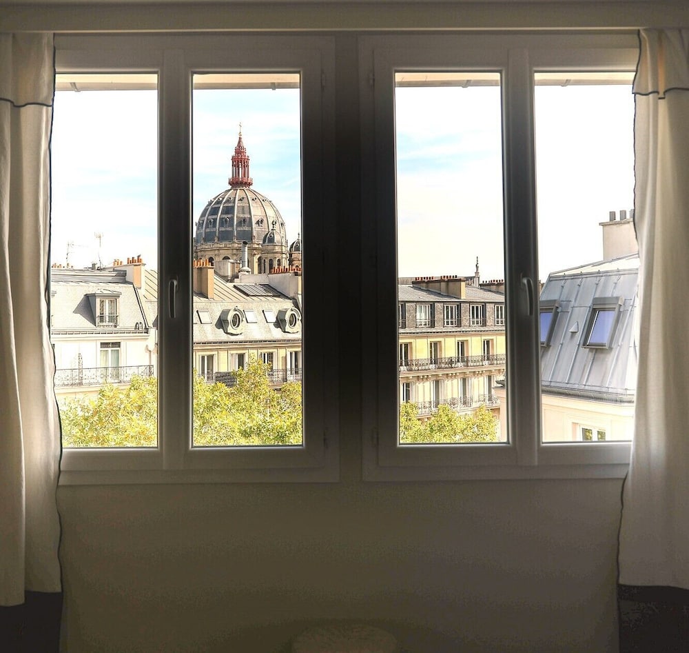 HOTEL D'ARGENSON 50/75