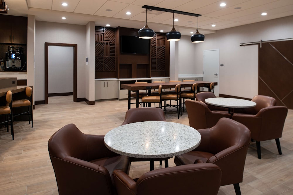 Hyatt Place Dallas/Rockwall 24/49