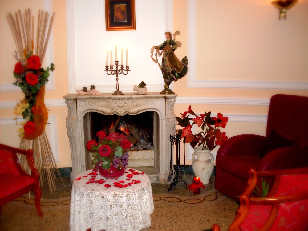 Afrodite Boutique Hotel 49/64