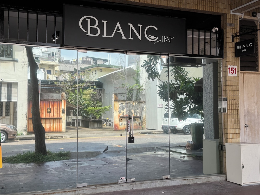 Blanc Inn 10/50