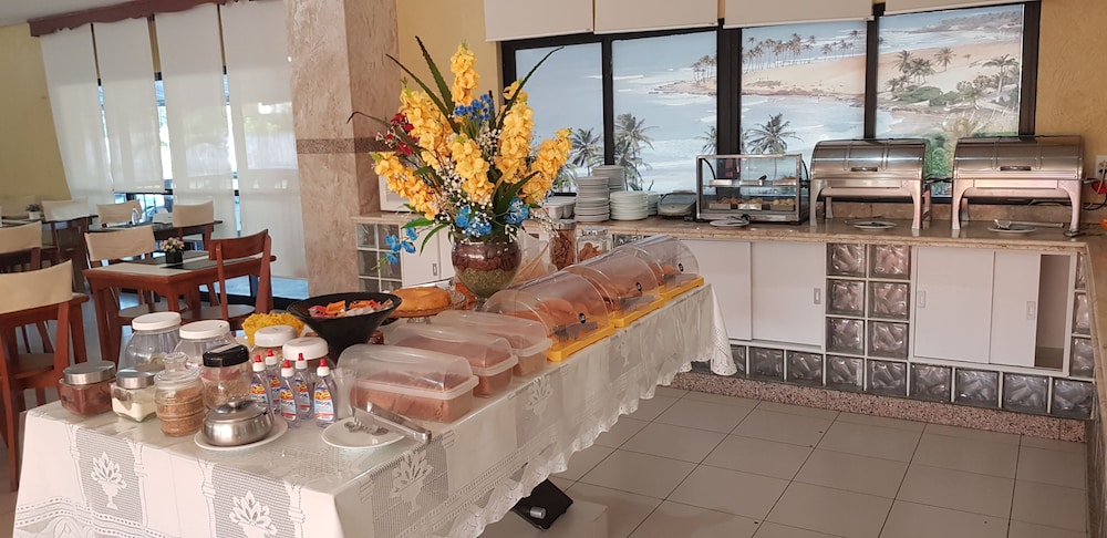 Golden Beach Hotel 64/86