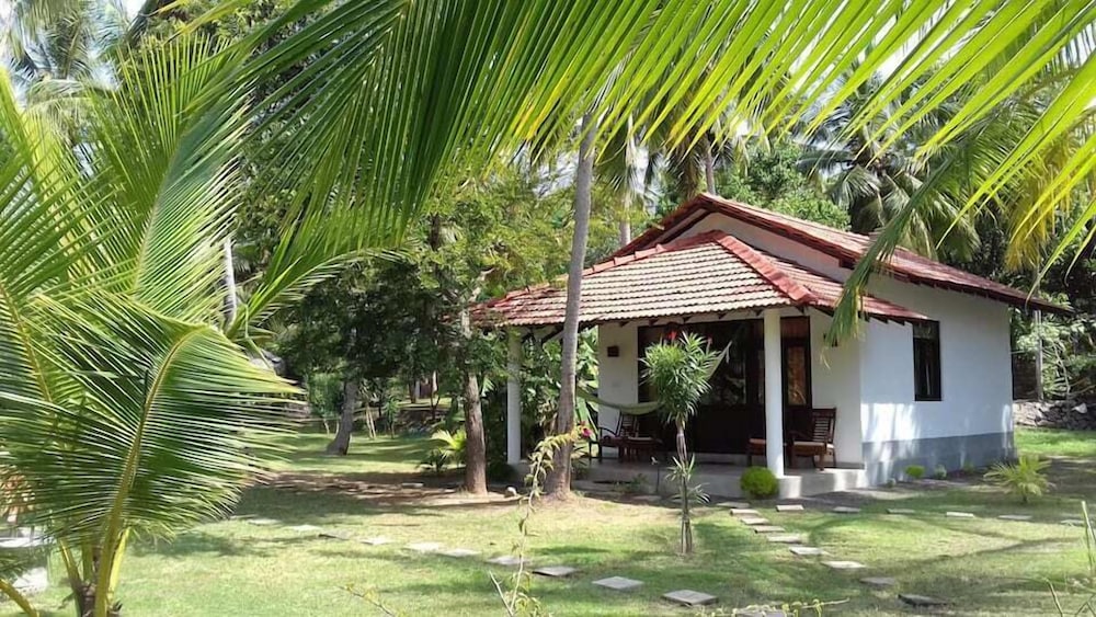 Chill Enjoy Cabanas & Restaurant 22/36