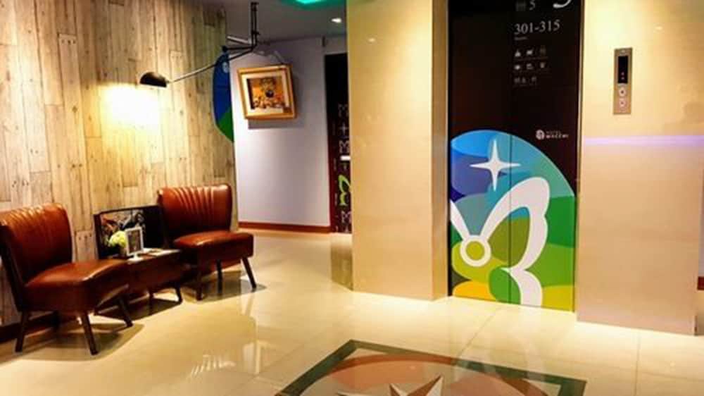 Macchi Hotel 6/38