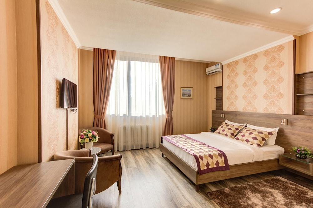 Bishkek Centrum Hotel 21/66