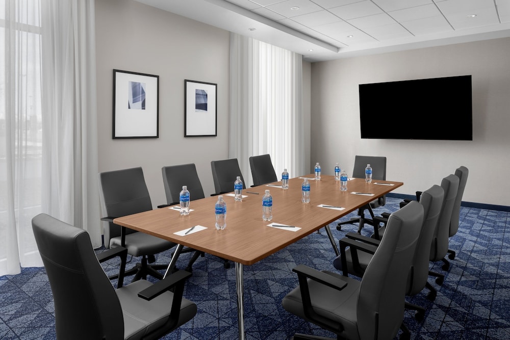 Courtyard by Marriott Orem University Place 26/38