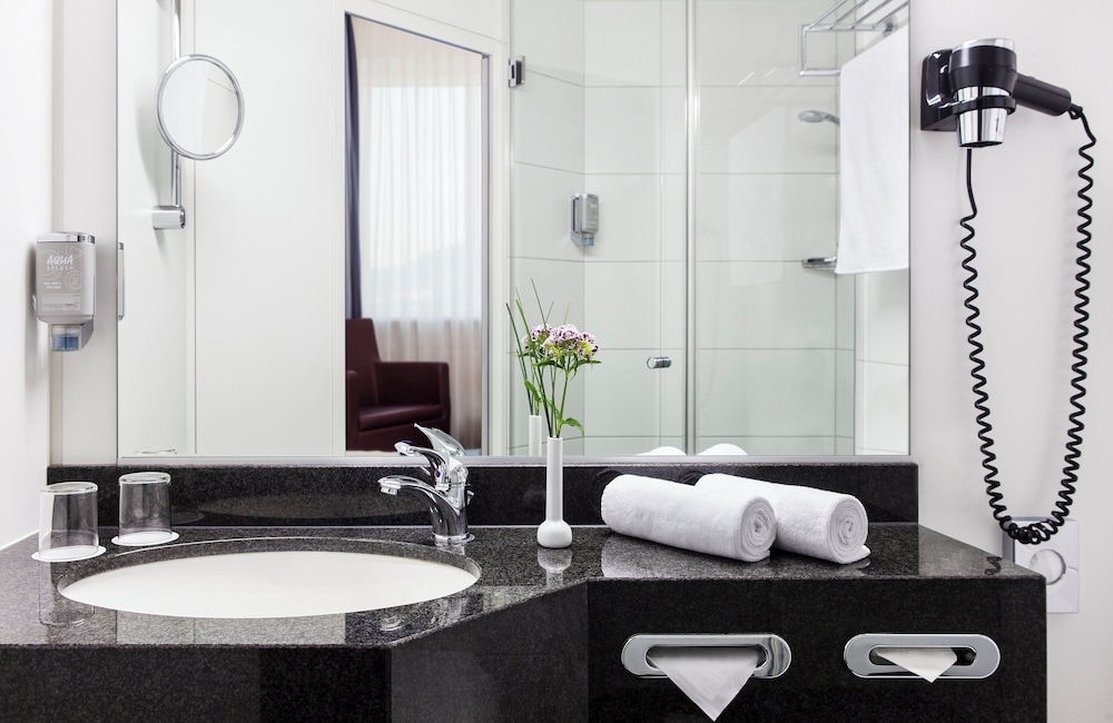 غرفة كومفورت بسريرين منفصلين، INTERCITYHOTEL ERFURT 4/4