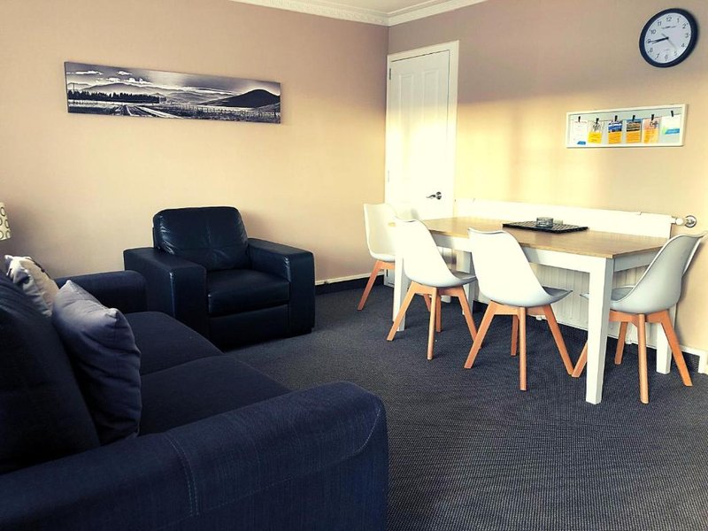 Surrey Court Motels 4/4