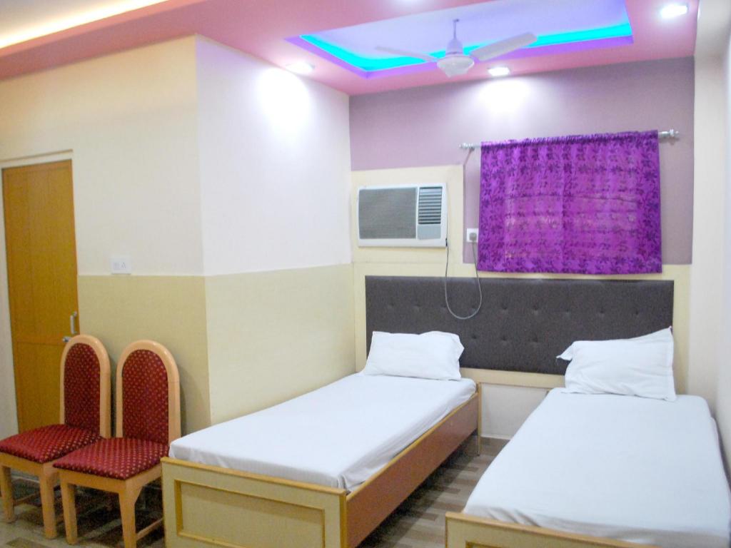 HOTEL ROYAL GARDEN 23/40