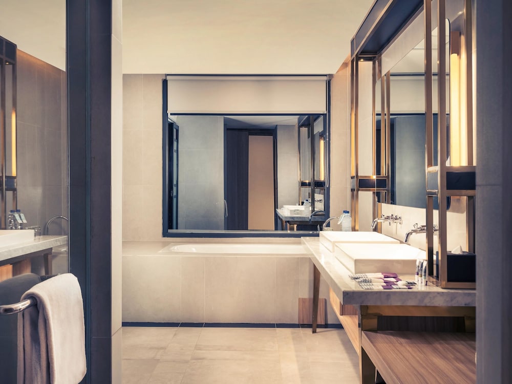 MERCURE BANDUNG CITY CENTRE 24/75