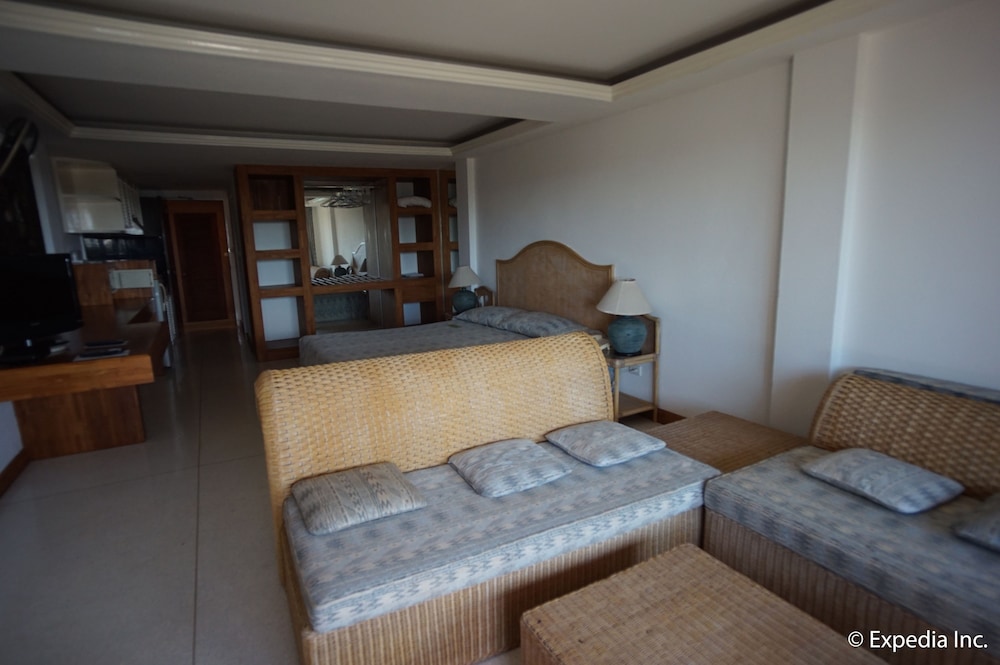 Bougainvillea Terrace House 15/37