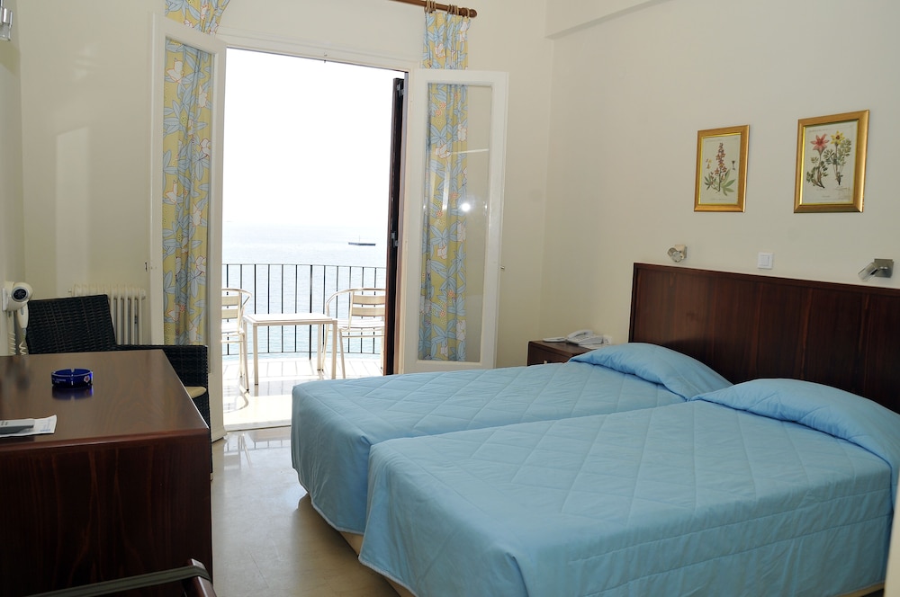 Dassia Beach Hotel 6/70
