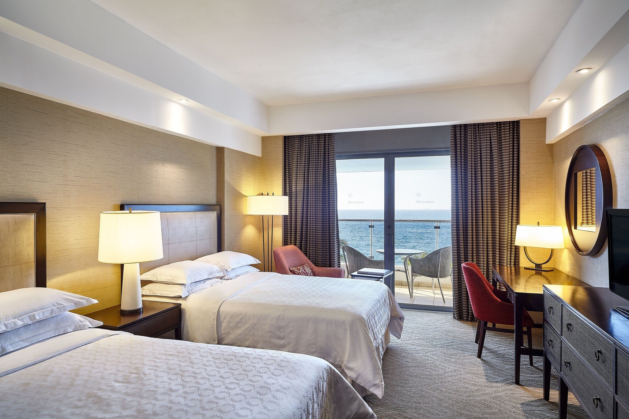 Deluxe, 2 Double Beds, Ocean Front, Balcony