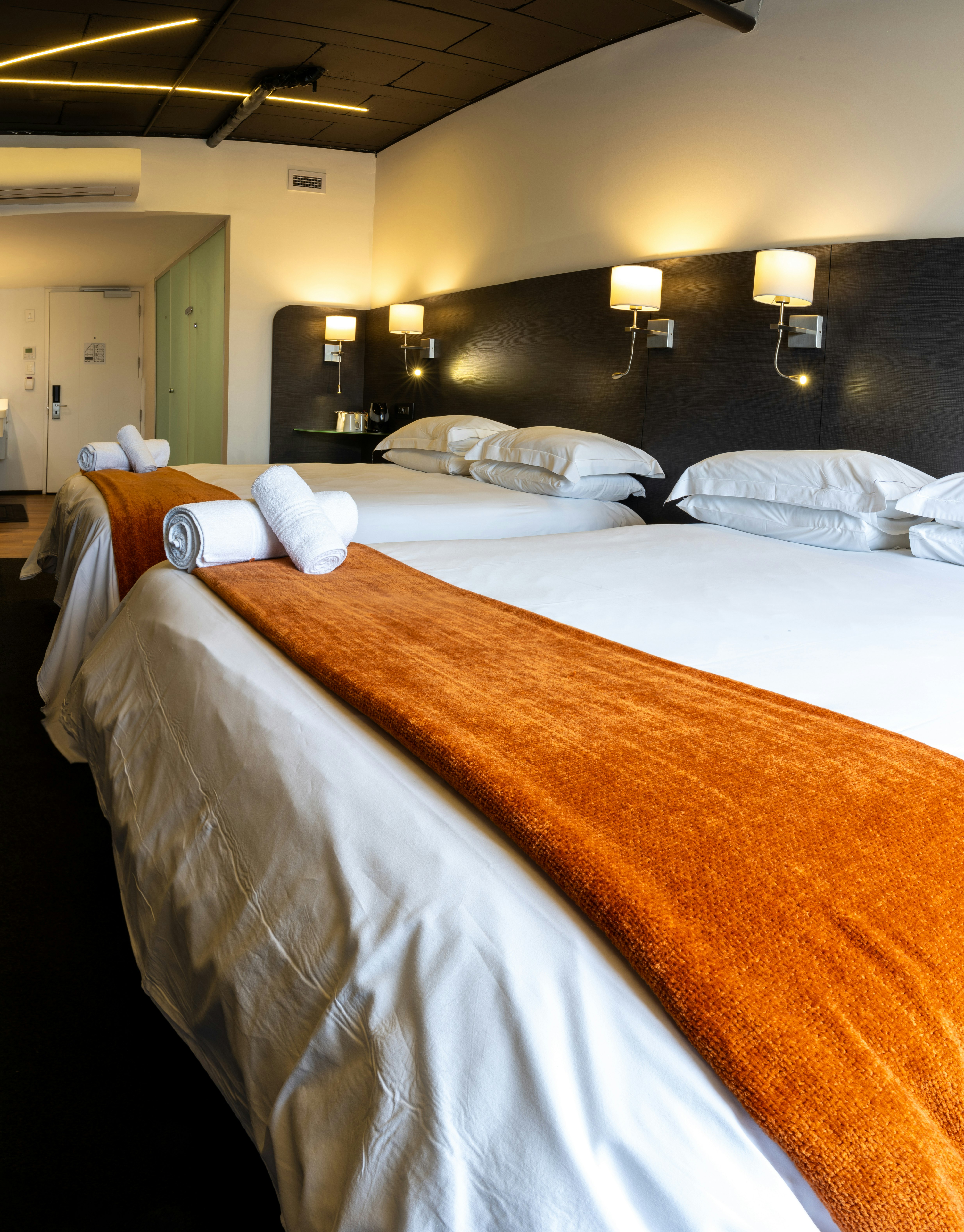 Signature Lux Hotel By Onomo Waterfront 24/79